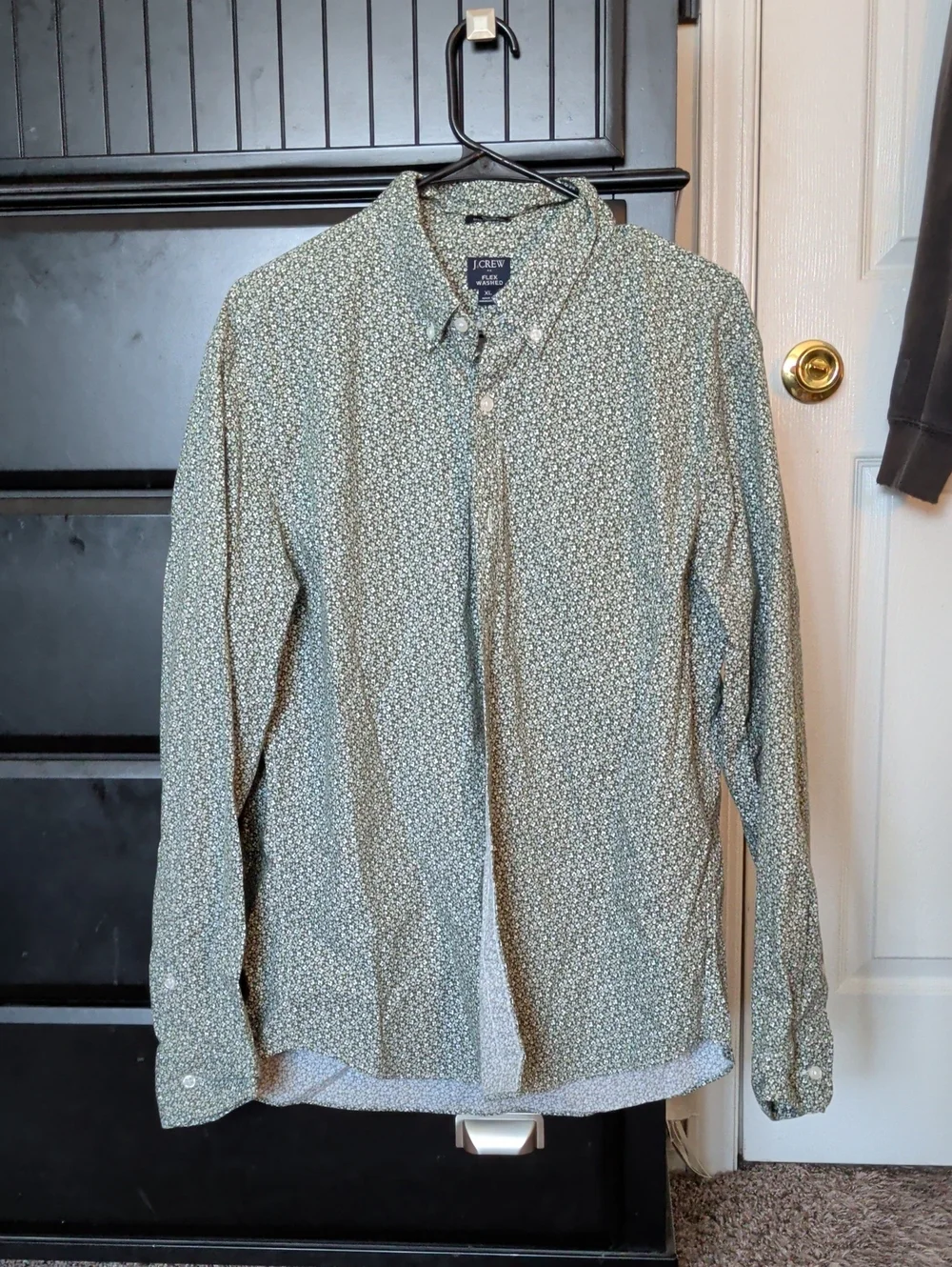 J. Crew Men's Light Green Floral Button-Down Shirt
